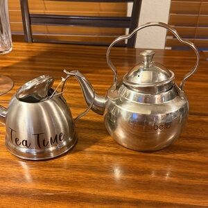 Stainless Steel Teapot Set with Tea Time Design